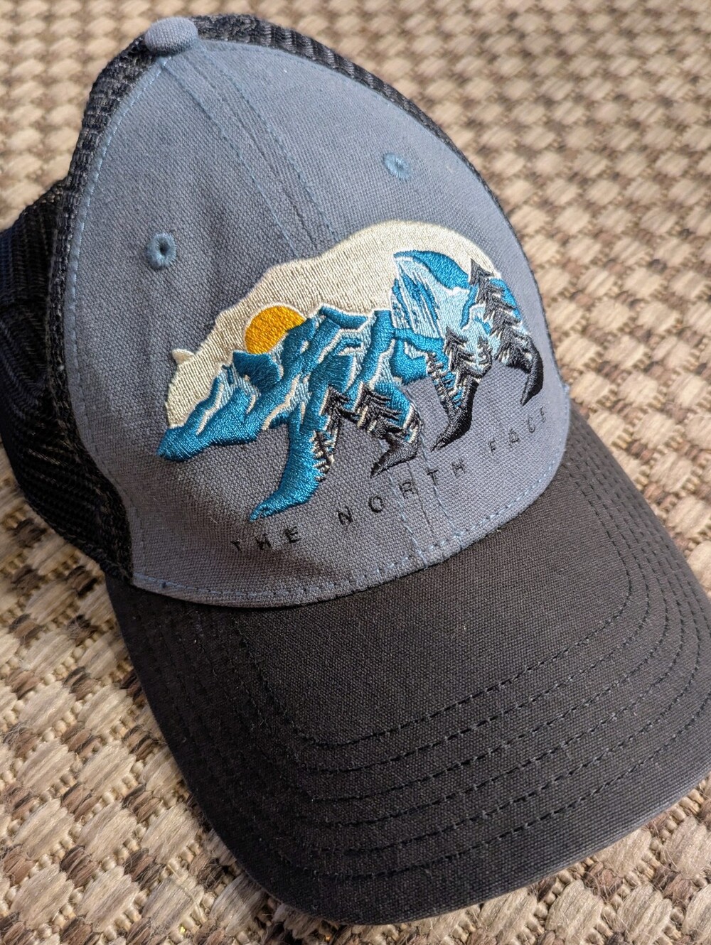 The North Face Embroidered Bear Mudder Trucker Hat Outdoors Camping Hiking Mesh